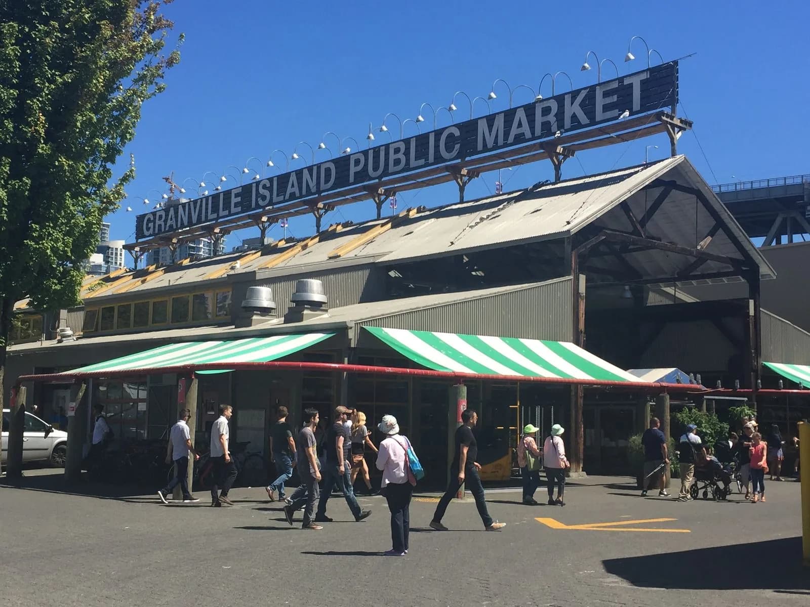 Fachada do Granville Island Public Market, parada do city tour em Vancouver